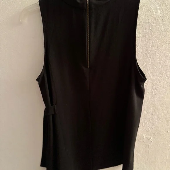 Monteau Asymmetrical Black Tank Top - Picture 3 of 4